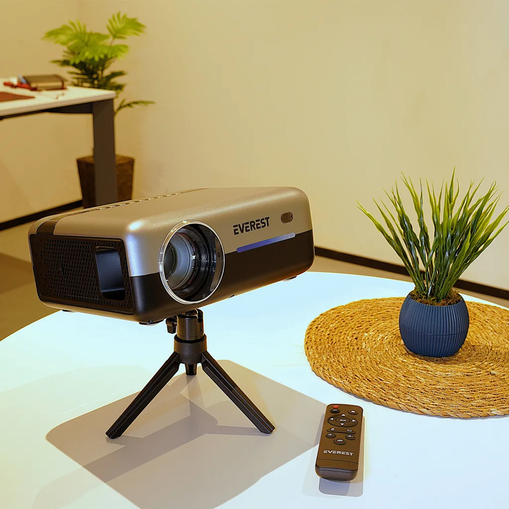 EVEREST PJ03, 300 LED Lümen, 1920X1080, 2xHDMI, 1xUSB, TF Soket, WiFi, Bluetooth, 30.000 Saat Led Ömrü, 3W Speaker, Andr
